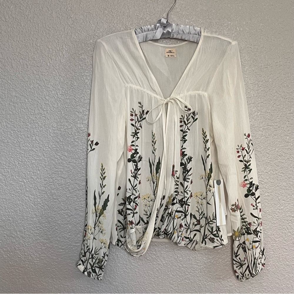 NEW O'Neill White sheer Blouse with Floral Embroidery MSRP $54 - Picture 3 of 10